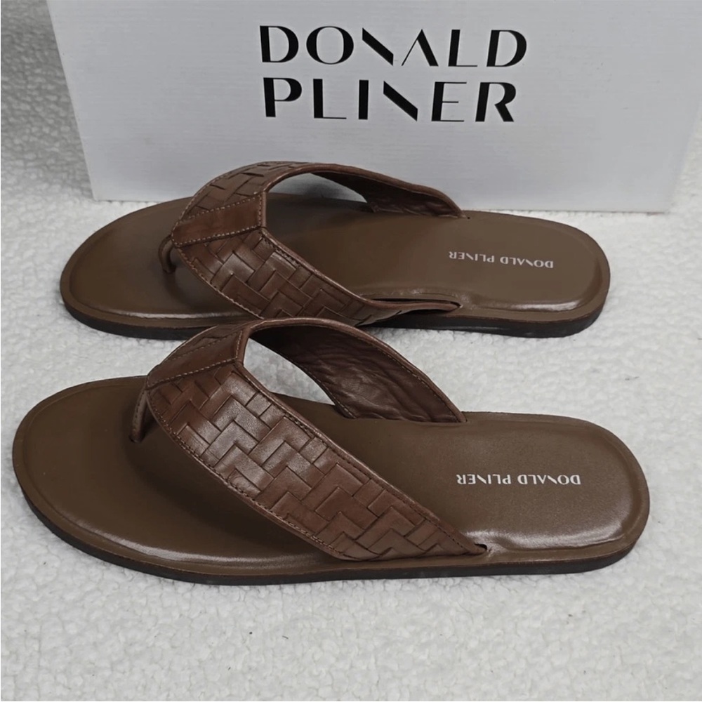 Donald Pliner “Pascal” Brown Sandals - Picture 8 of 9